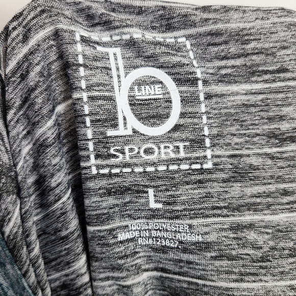 MENS LARGE V-NECK T-SHIRT - Picture 5 of 8